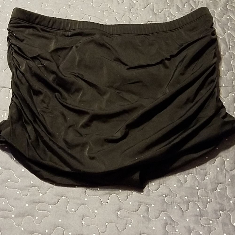 Swimsuits for All black swim skirt size 16